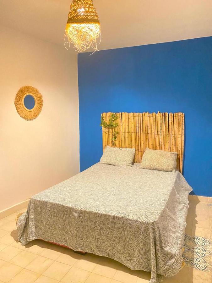 Appartement A Ksar Sghir En Face Du Terminal Passagers De Ferry Port Tanger Med Exteriör bild